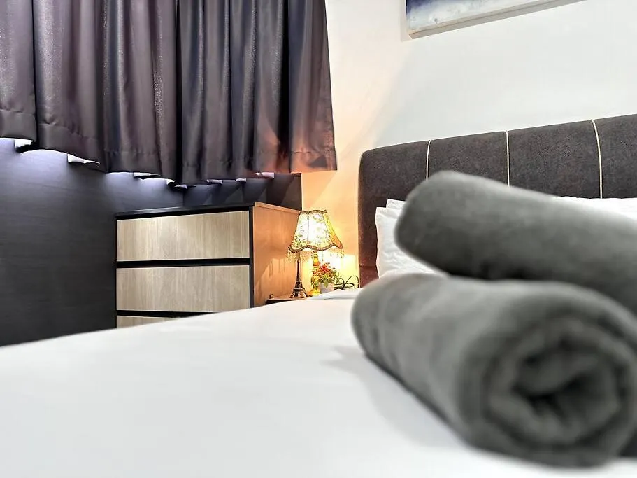 D'Lagoon Austin By Ihhomes Kempas Apartment