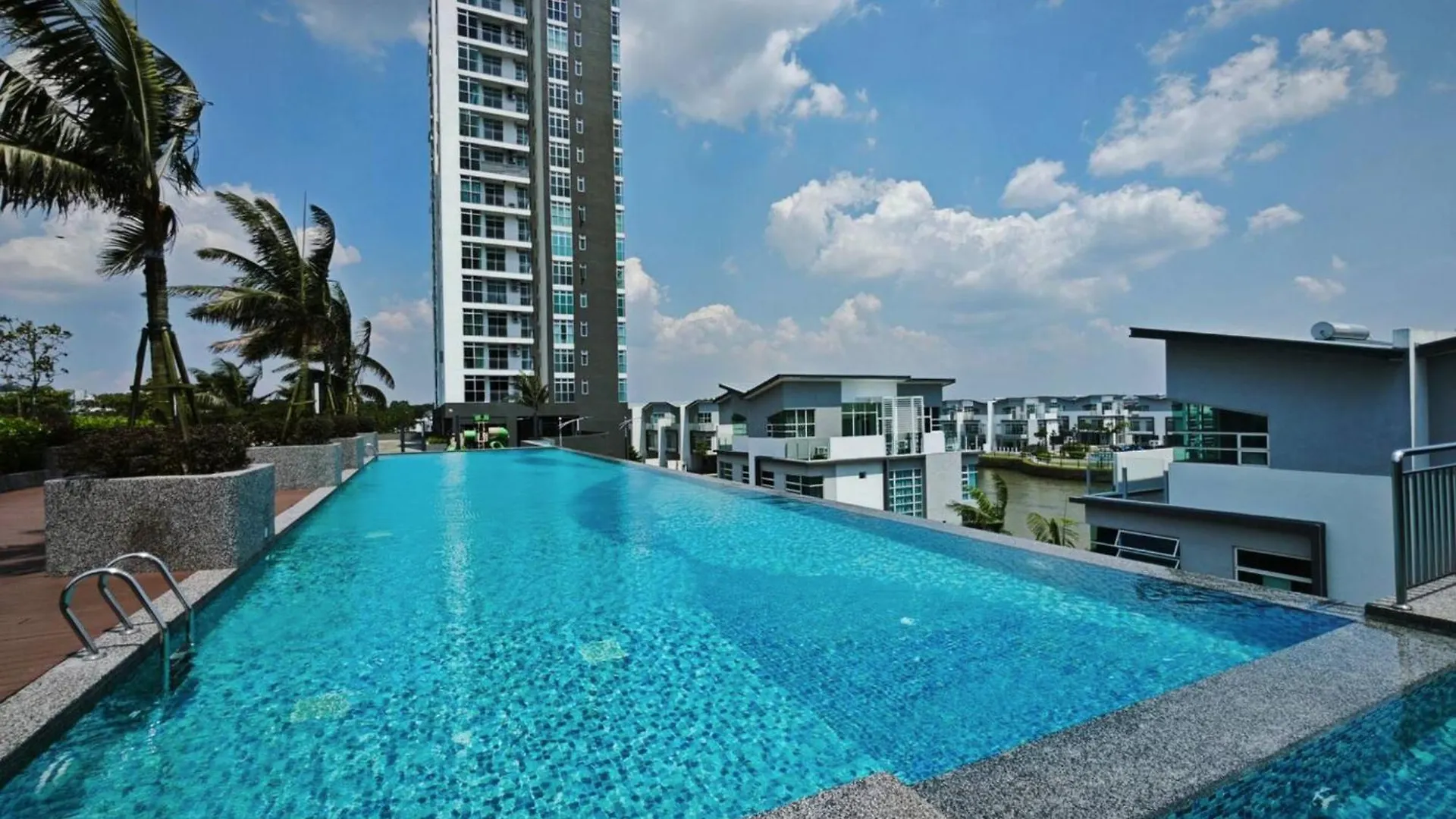 Apartment D'Lagoon Austin By Ihhomes Kempas
